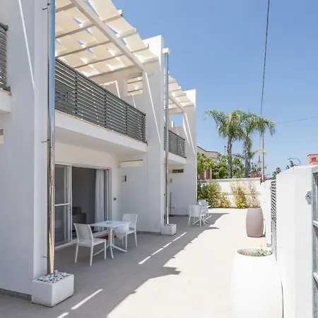 Blu Marine מלון דירות