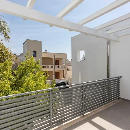 מלון דירות Blu Marine פורטו צ'זראו